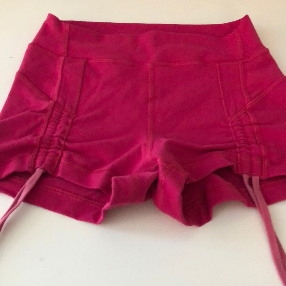 Lululemon hot pink booty shorts